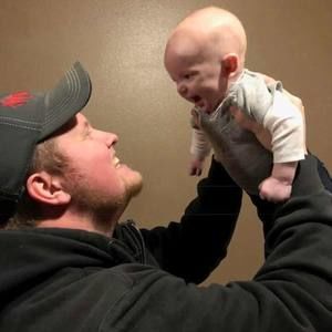 Meet your Posher, Devin